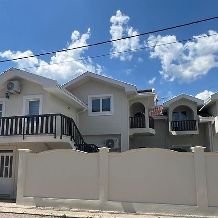 Js Apartmani Niksic Exterior photo